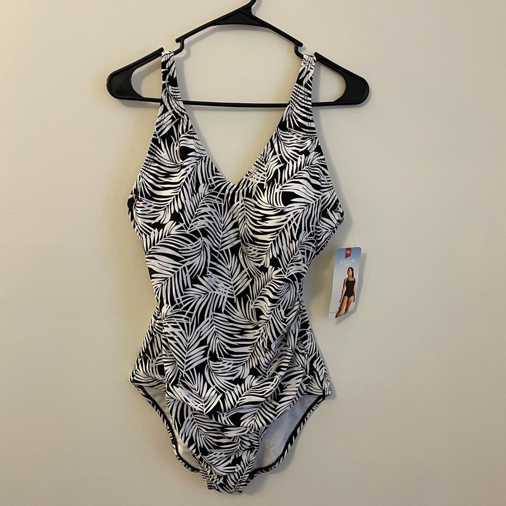 NWT Speedo Size 14 Black And White Swimsuit Activewear Palm Tree Vacation